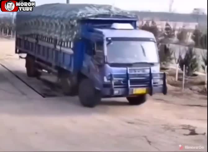 Video :The worst day of a truck driver's life